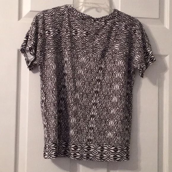 Short sleeved top - Picture 2 of 3